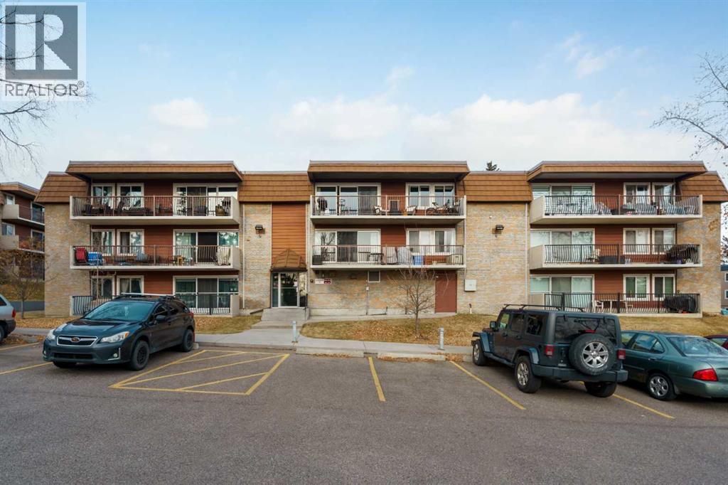 Single Family House for Sale in D  Heritage Drive SE Acadia Calgary 