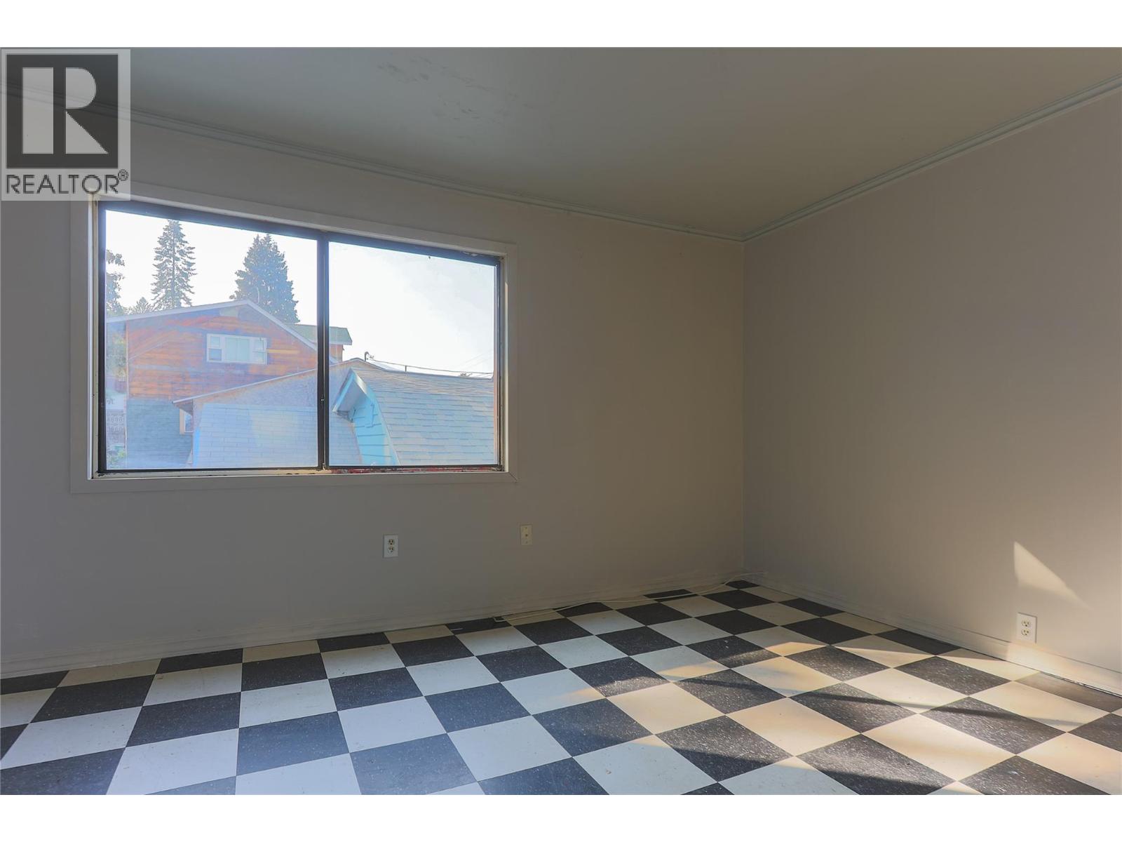 1760 Daniel Street, Trail