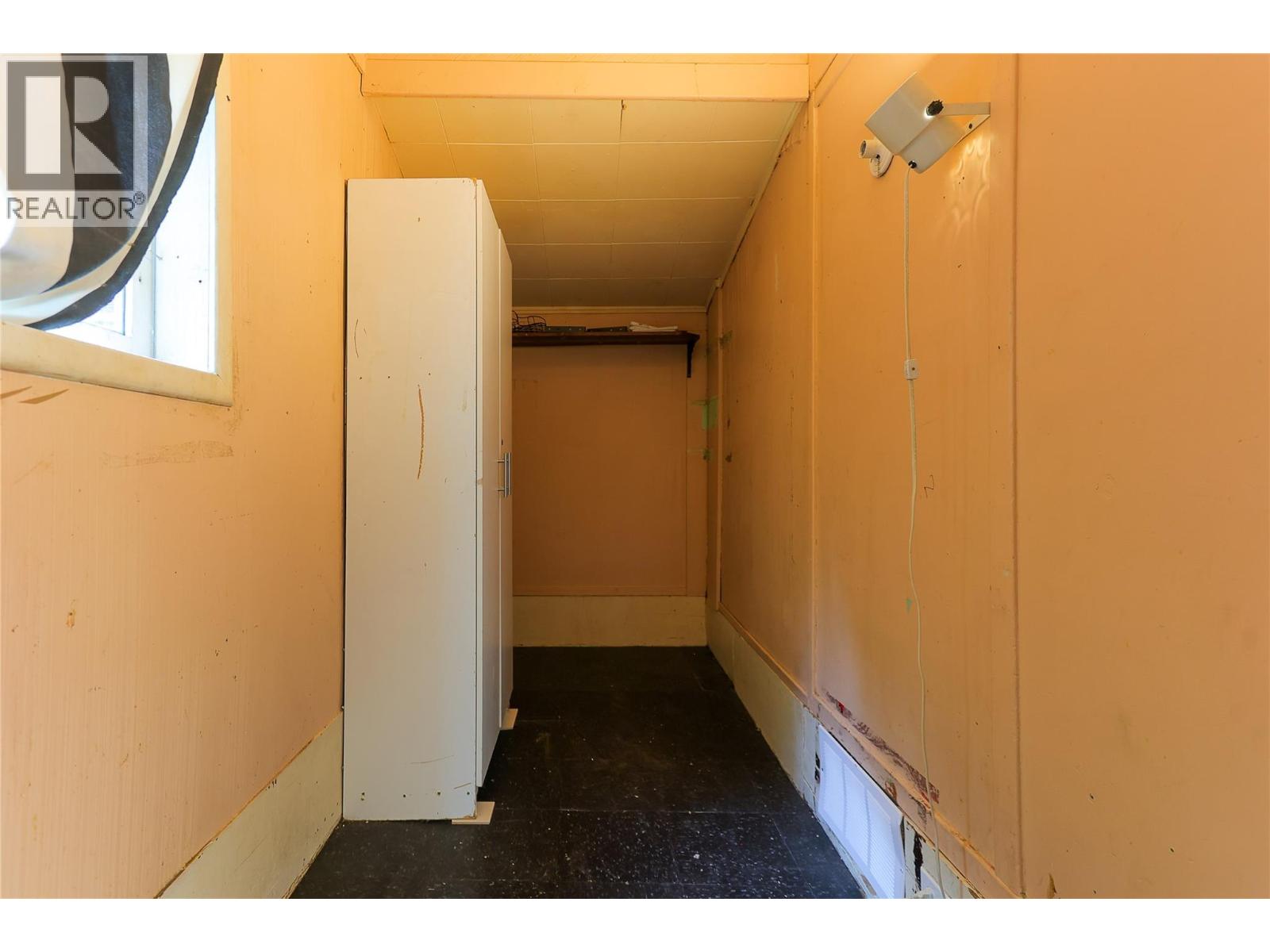 1760 Daniel Street, Trail