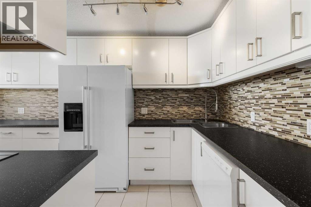 Single Family House 5 Level for Sale in   Dalhousie Drive Dalhousie Calgary 