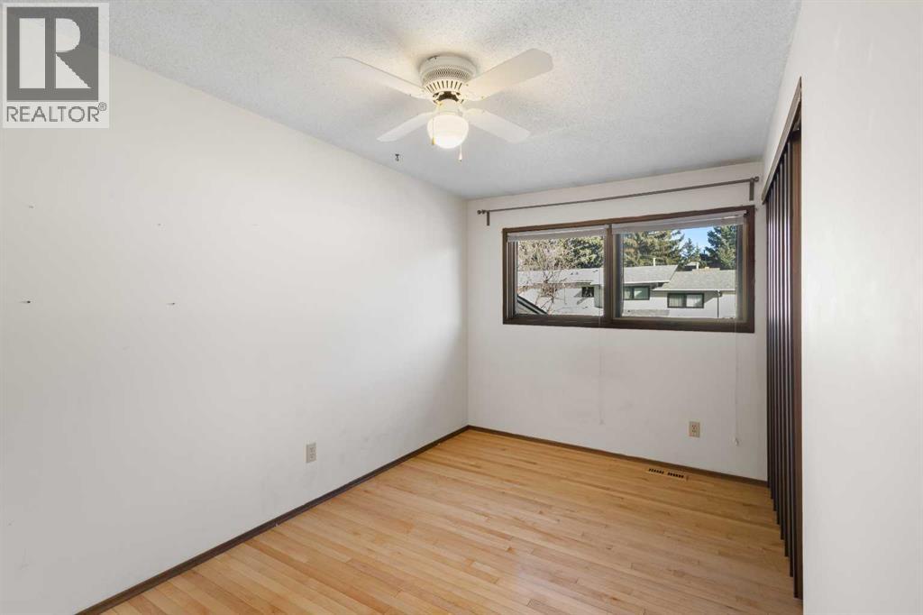 Single Family House 5 Level for Sale in   Dalhousie Drive Dalhousie Calgary 