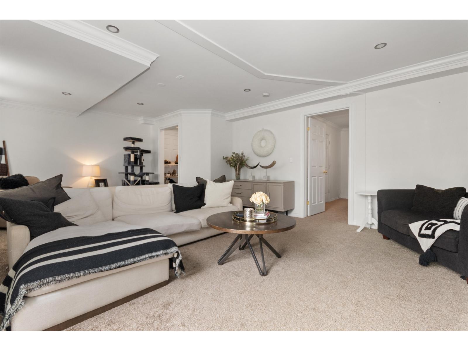 19826 48A AVENUE, Langley