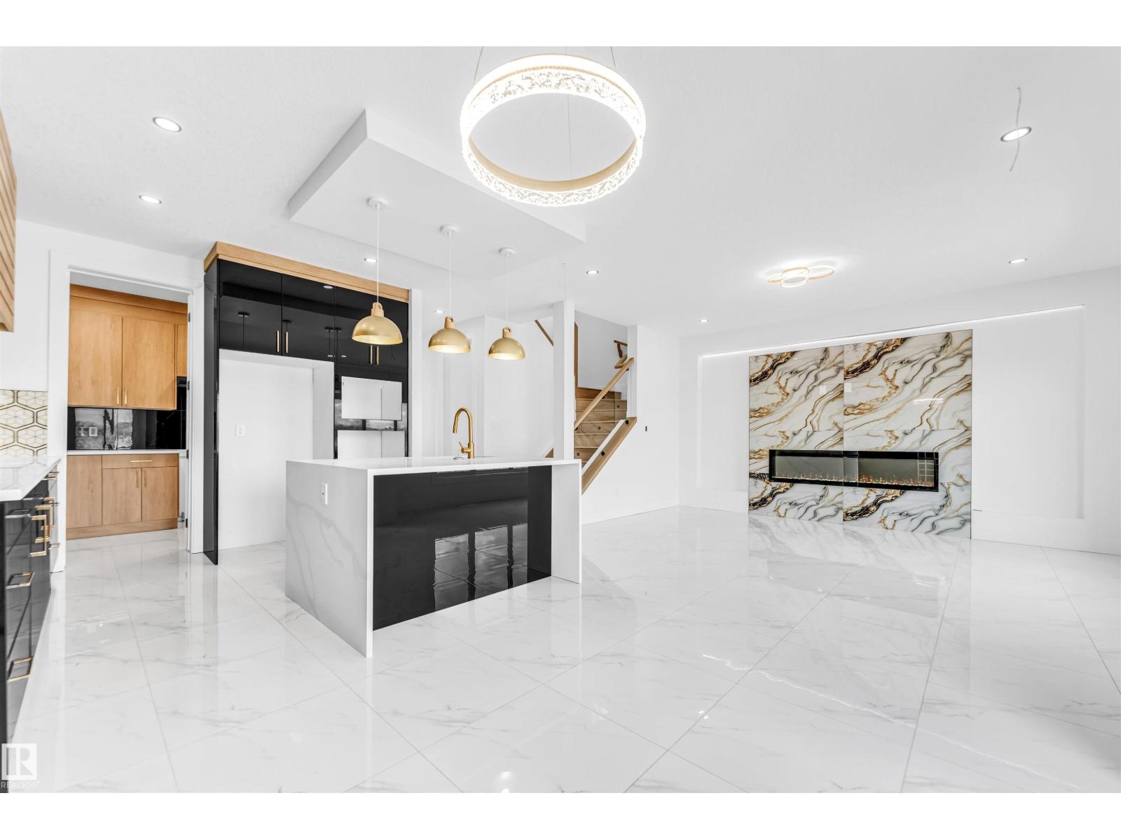 451 crystal creek LI, Leduc