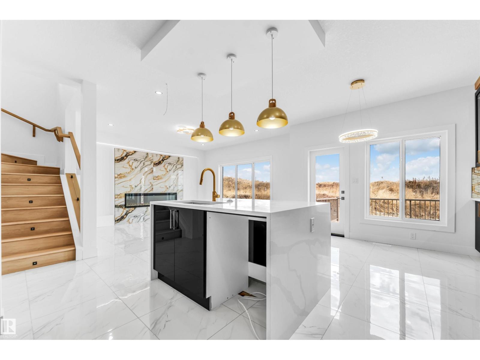 451 crystal creek LI, Leduc