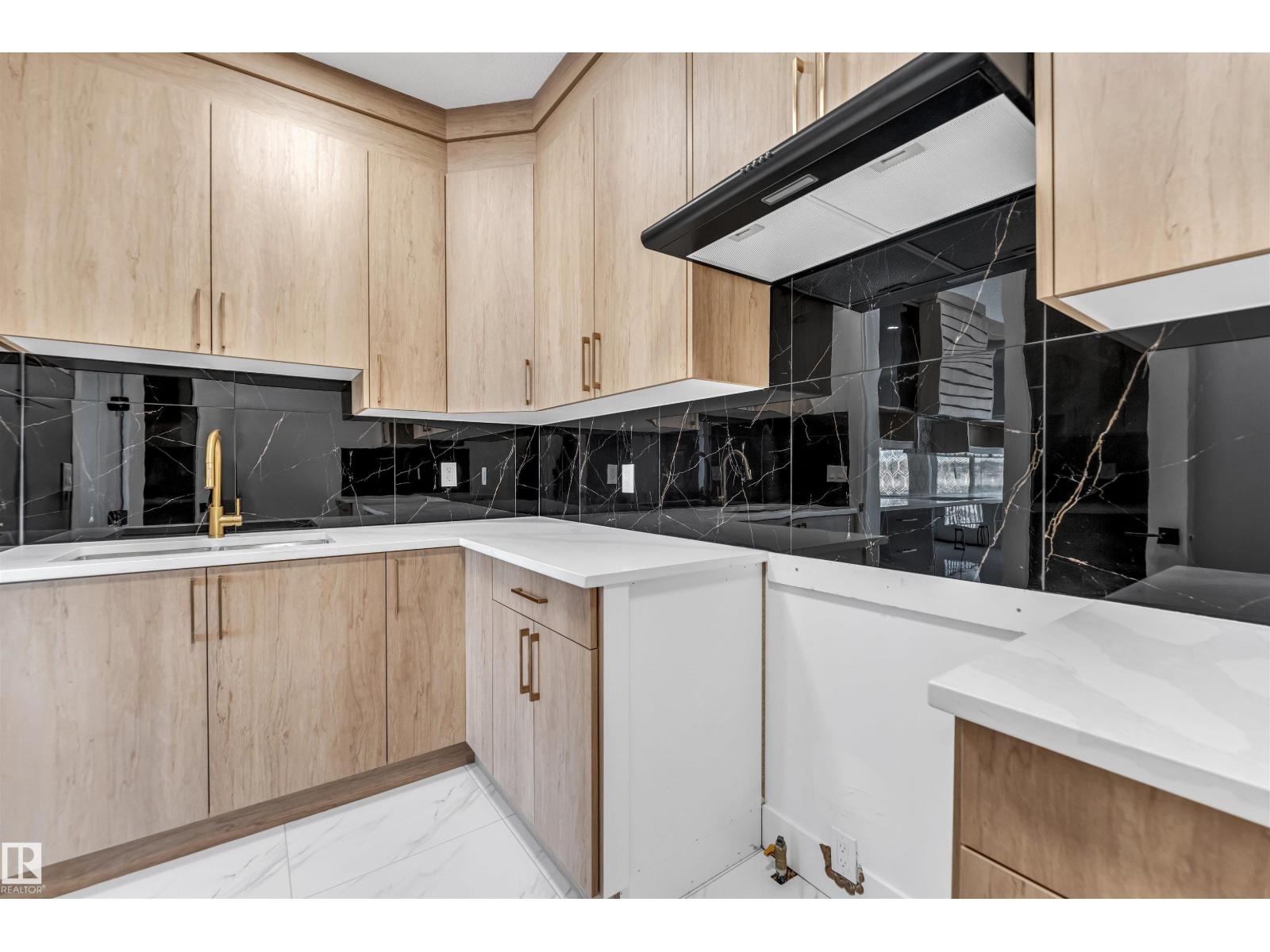 451 crystal creek LI, Leduc