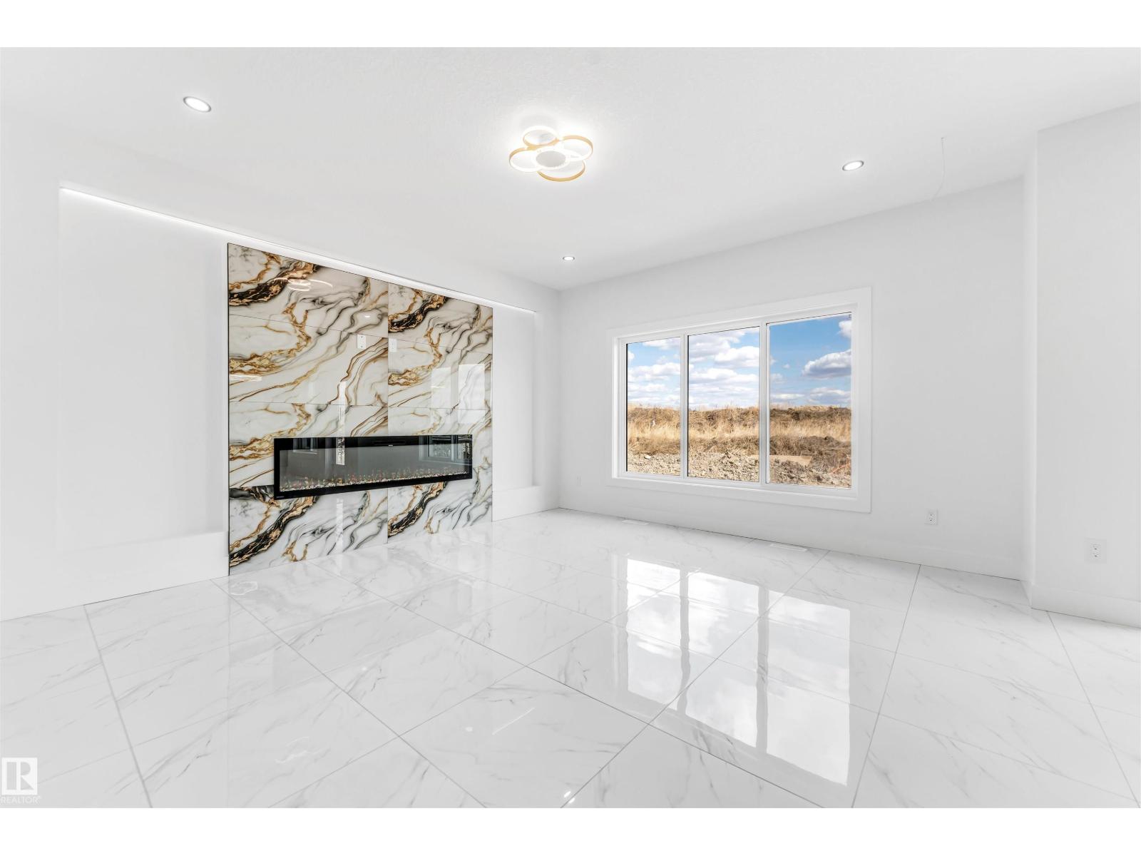 451 crystal creek LI, Leduc