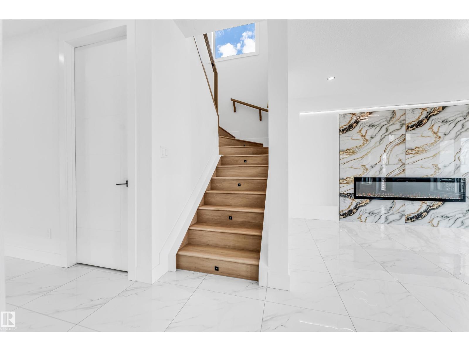 451 crystal creek LI, Leduc