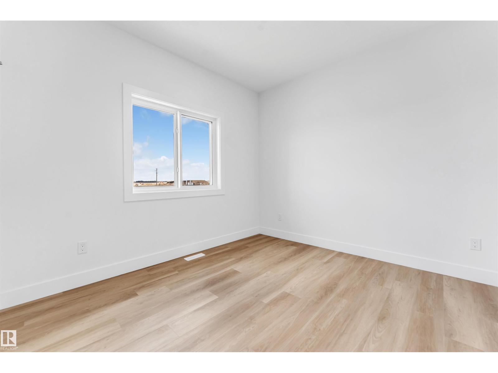 451 crystal creek LI, Leduc