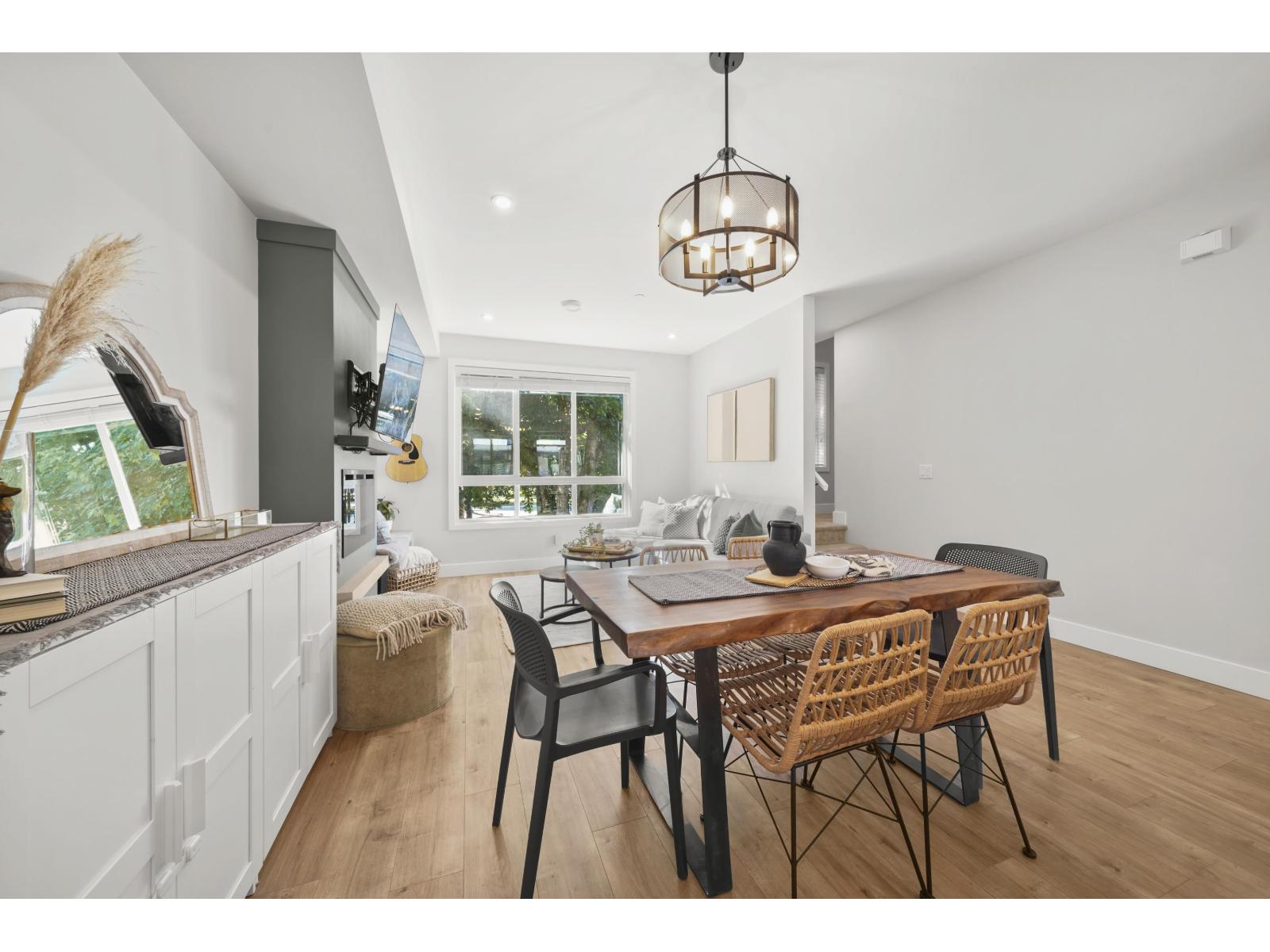 26 45500 CAMPUS DRIVE, Garrison Crossing, Chilliwack