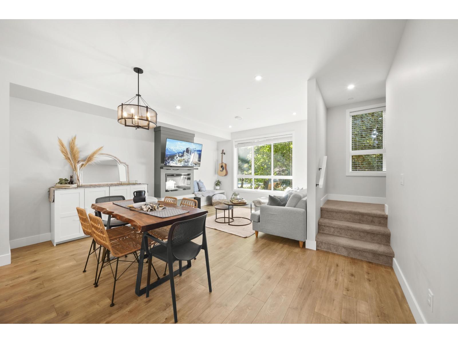 26 45500 CAMPUS DRIVE, Garrison Crossing, Chilliwack