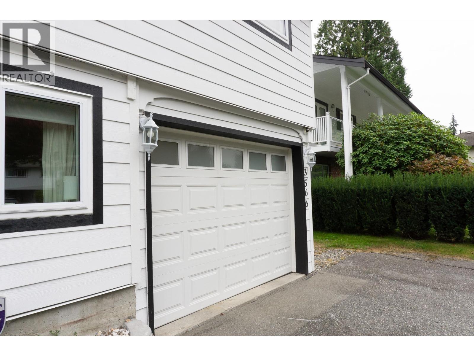 3566 REGENT AVENUE, North Vancouver