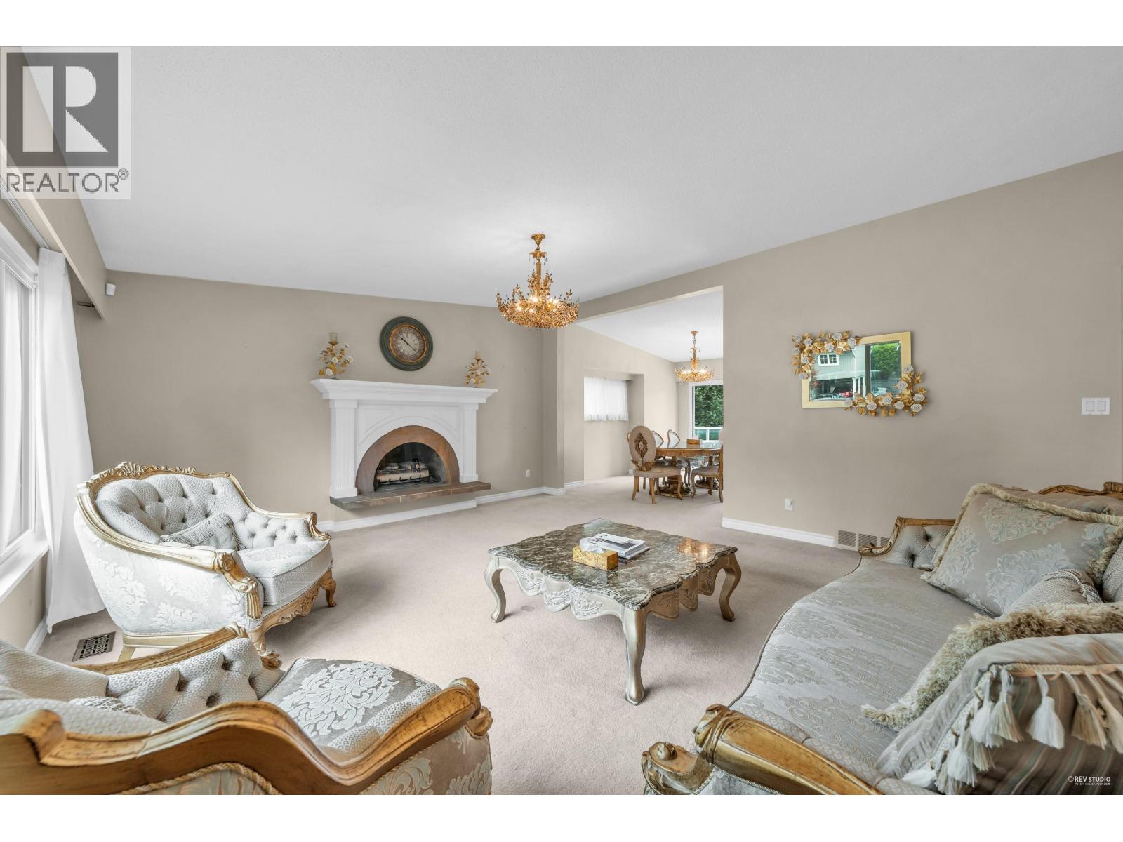 3566 REGENT AVENUE, North Vancouver