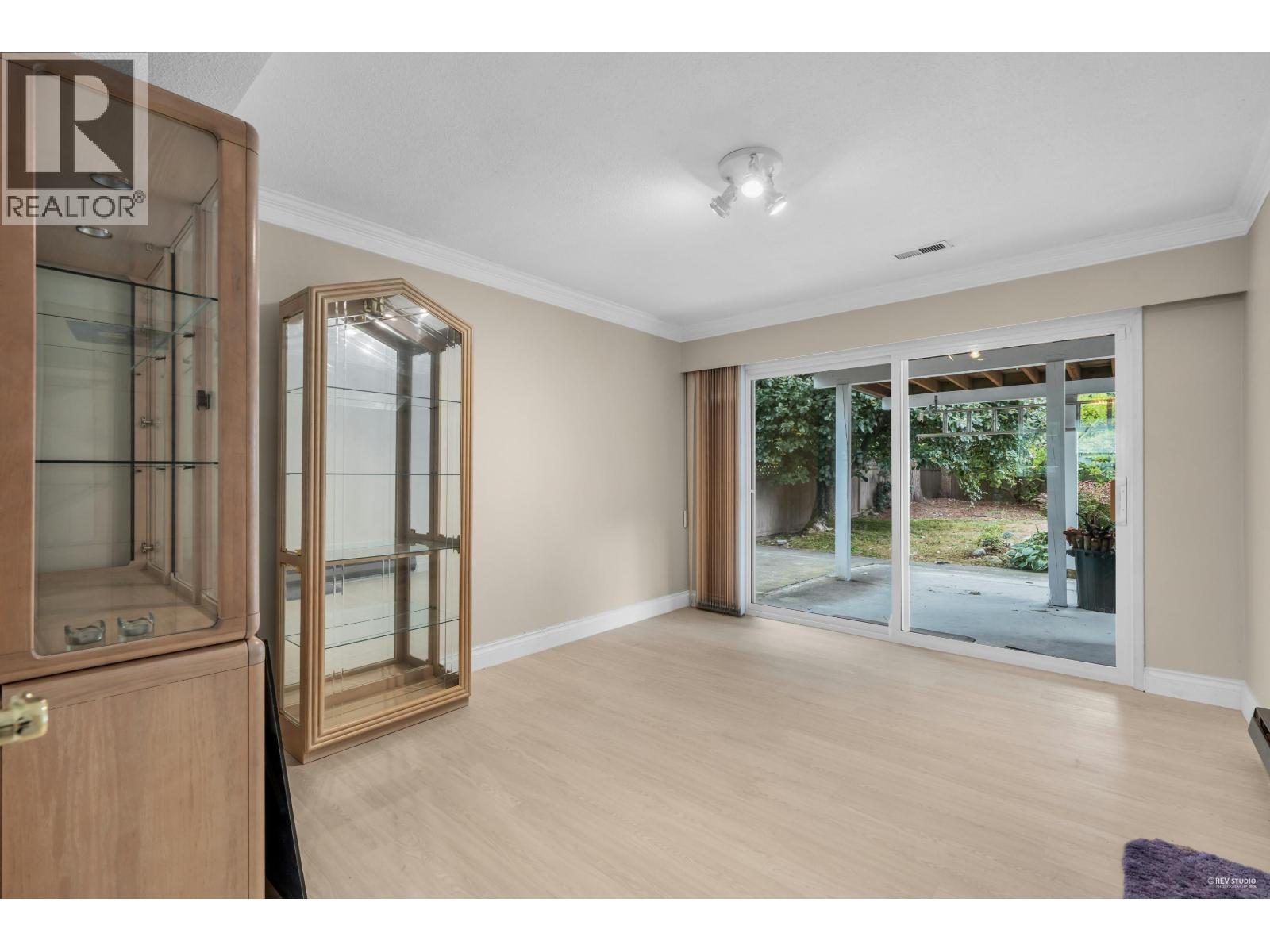 3566 REGENT AVENUE, North Vancouver