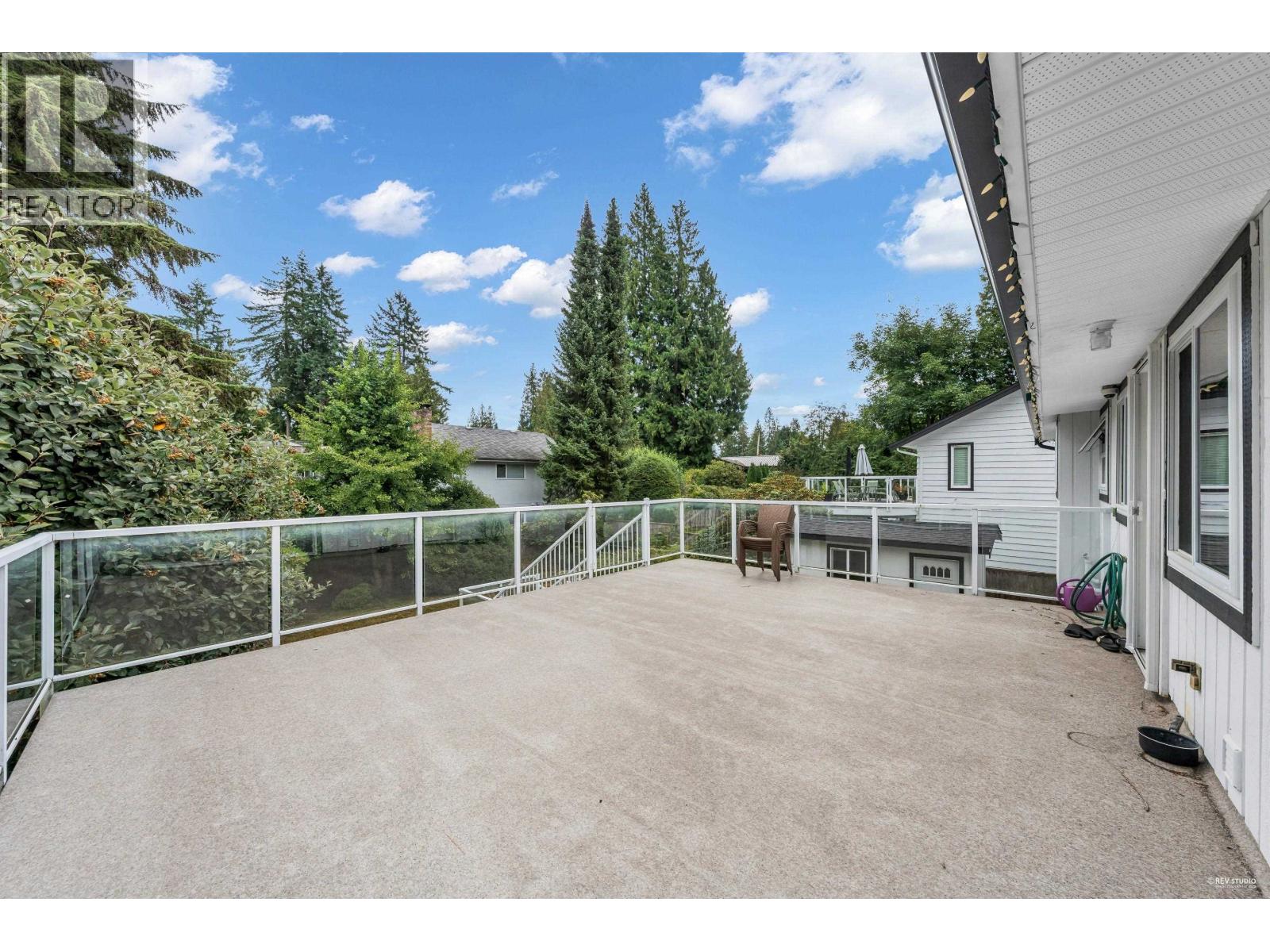 3566 REGENT AVENUE, North Vancouver