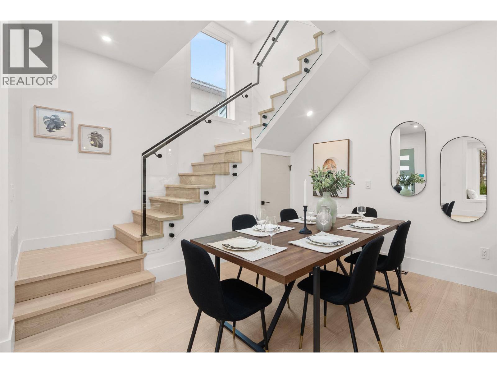 1 1822 E 14TH AVENUE, Vancouver