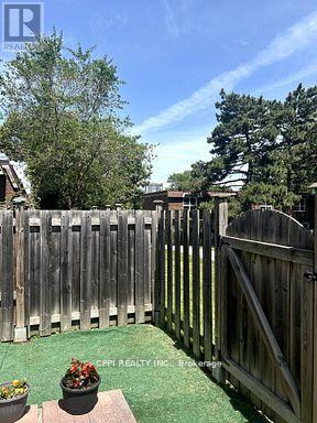 110 - 69 GODSTONE ROAD - Photo 4 of 15, Toronto (Don Valley Village), Ontario