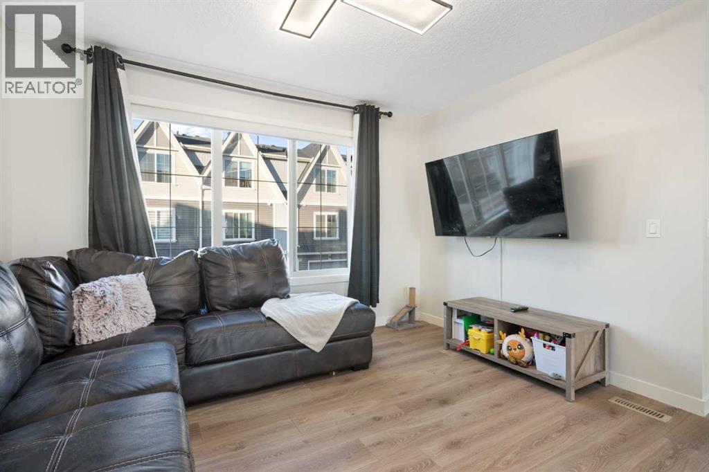 250 Fireside View, Cochrane