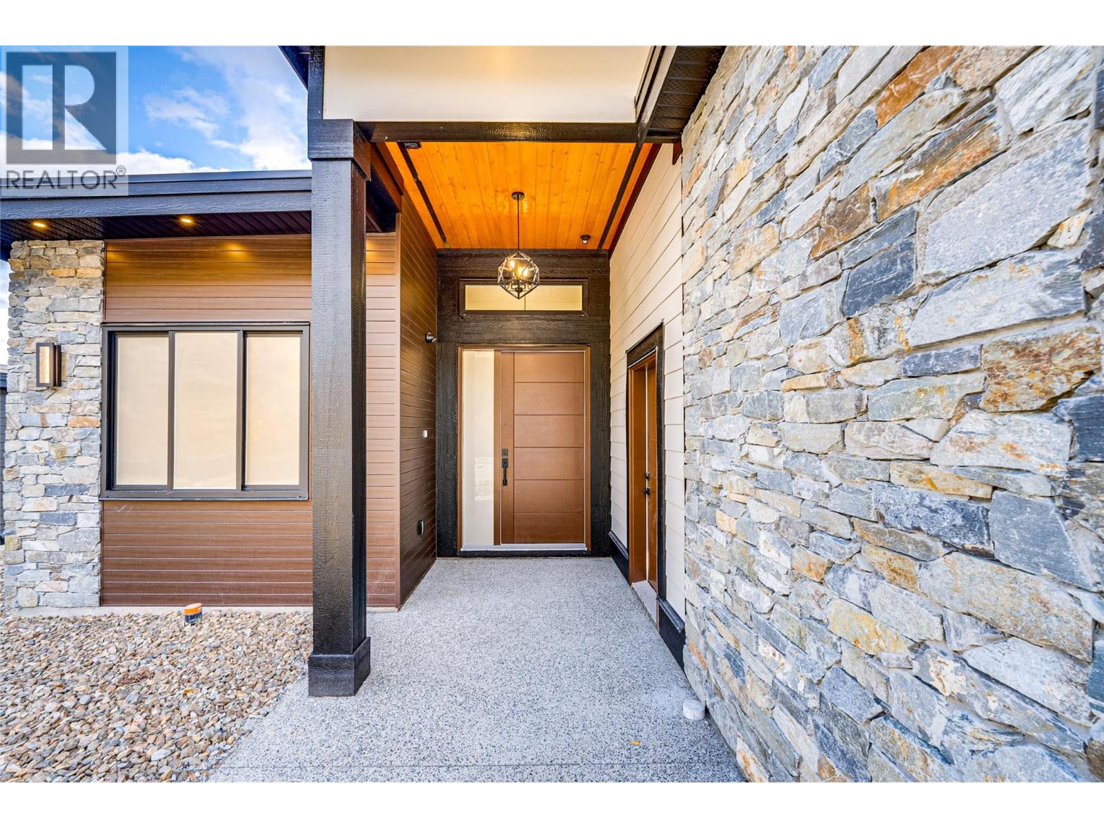 8924 Tavistock Road, Vernon