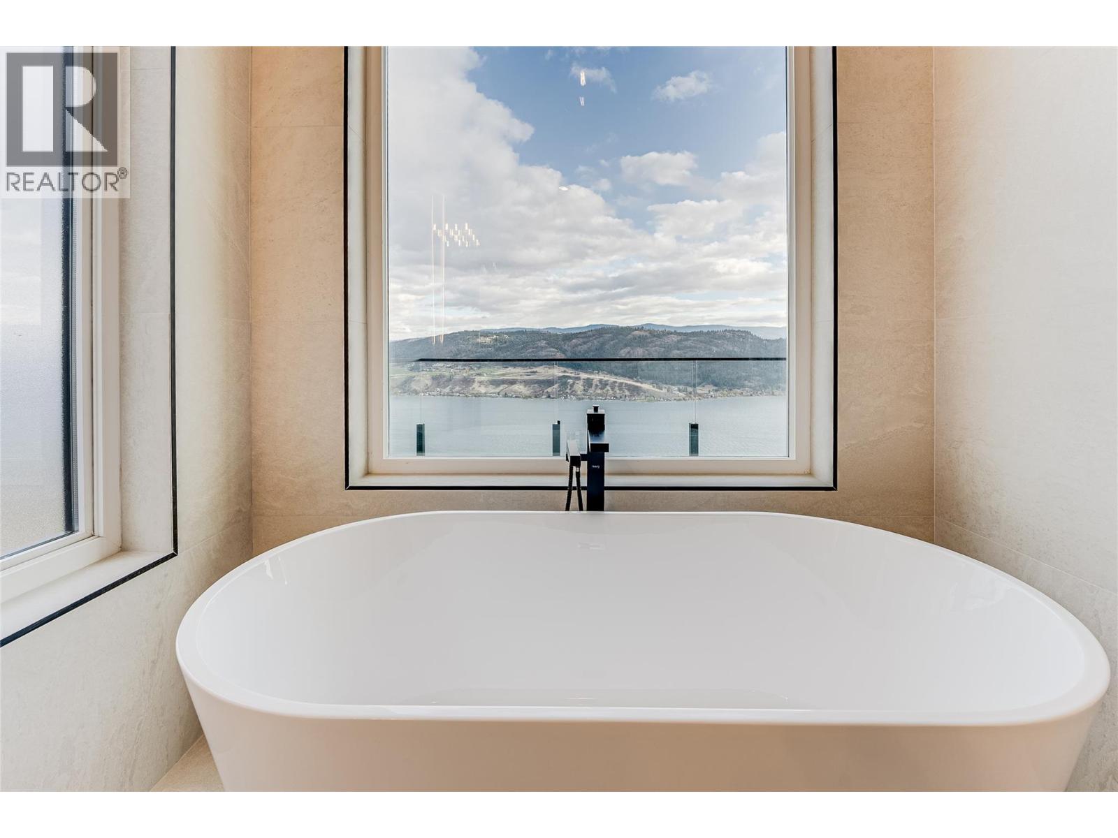 8924 Tavistock Road, Vernon