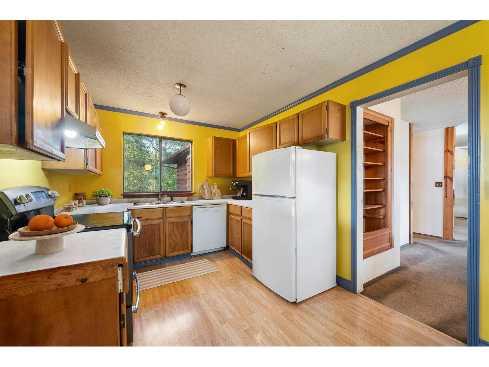 13317 15B AVENUE, Surrey