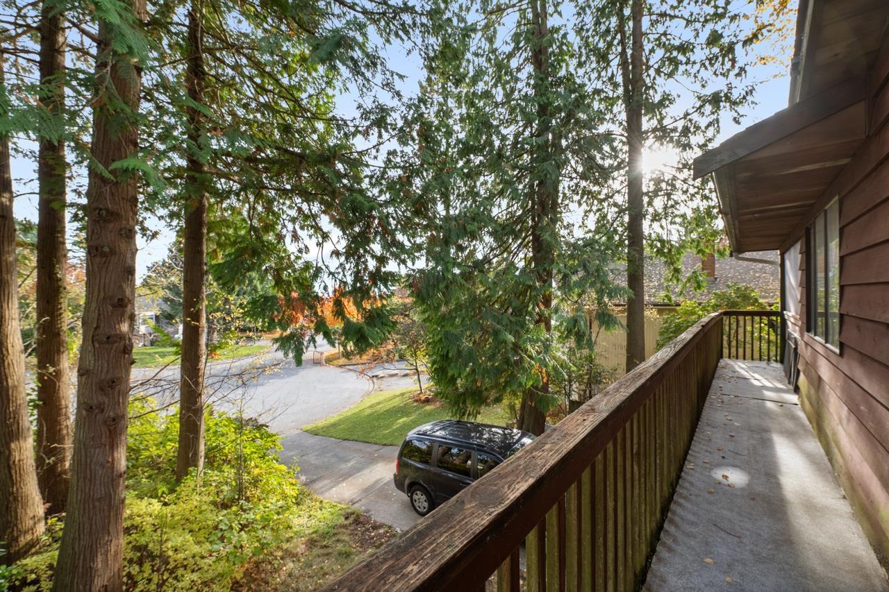 13317 15B AVENUE, Surrey