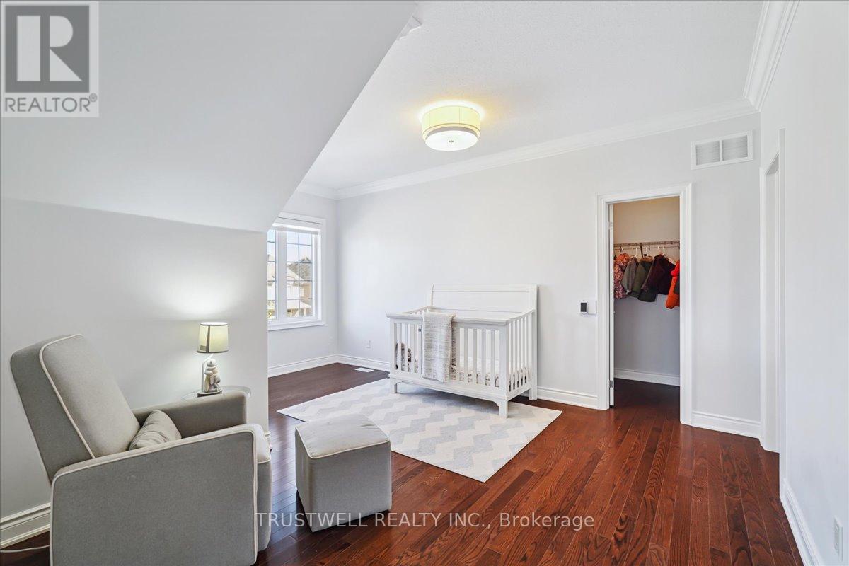 Single Family House for Sale in  MCCOMBE LANE Vaughan (Patterson) 