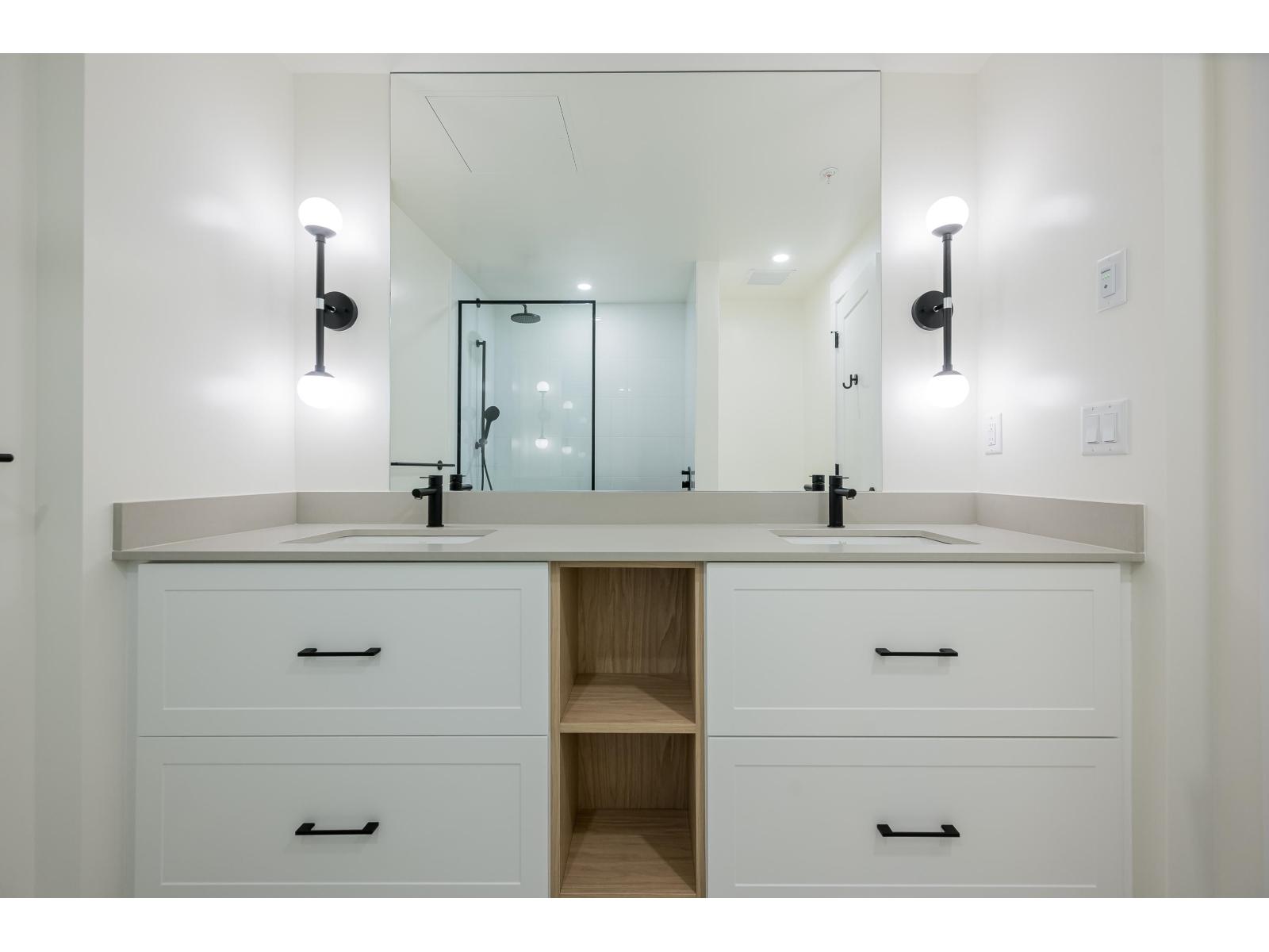 213 27215 ALDERGROVE TOWN CENTER DRIVE, Langley