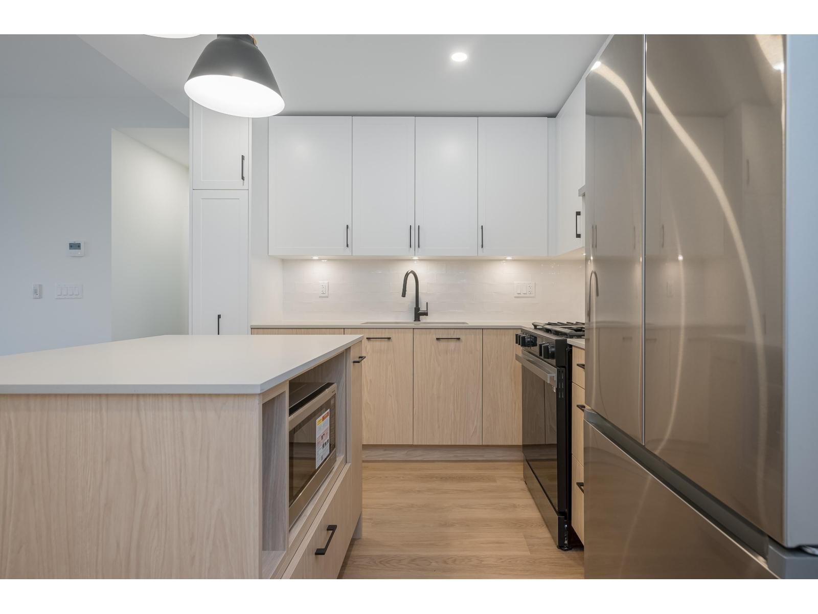 213 27215 ALDERGROVE TOWN CENTER DRIVE, Langley