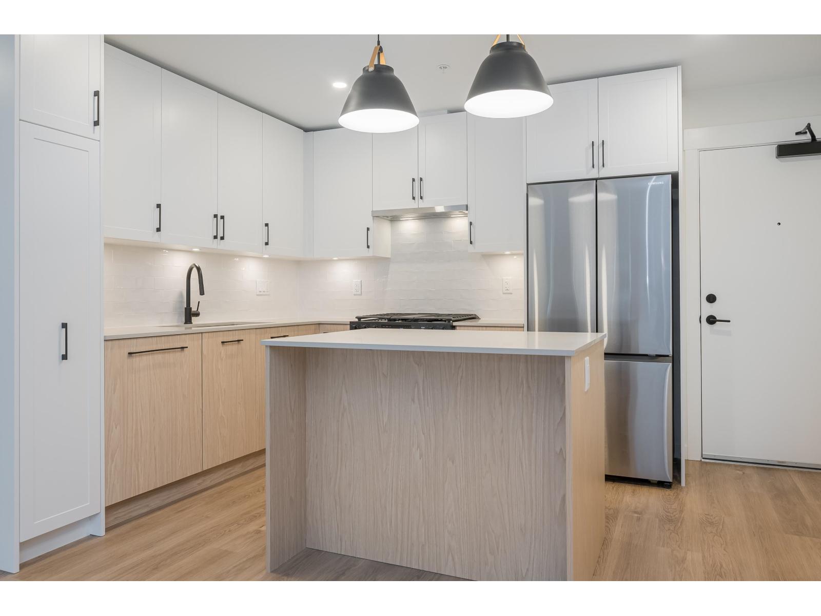 213 27215 ALDERGROVE TOWN CENTER DRIVE, Langley