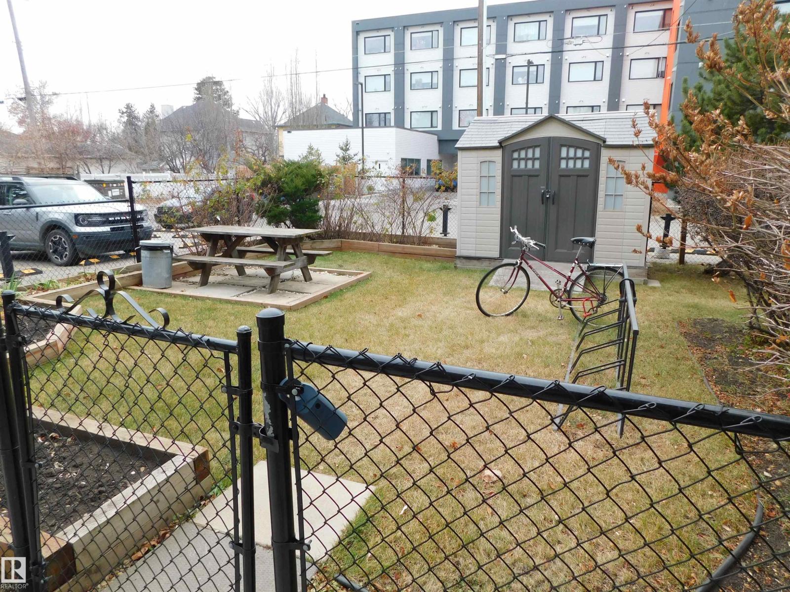 #108 11040 129 ST NW, Edmonton