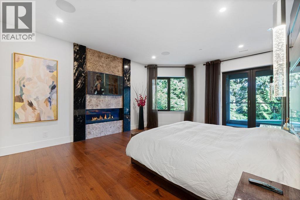 558 GLENROSS ROAD, West Vancouver