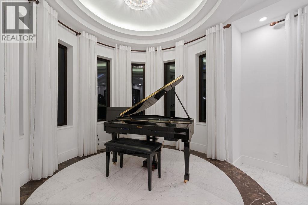 558 GLENROSS ROAD, West Vancouver