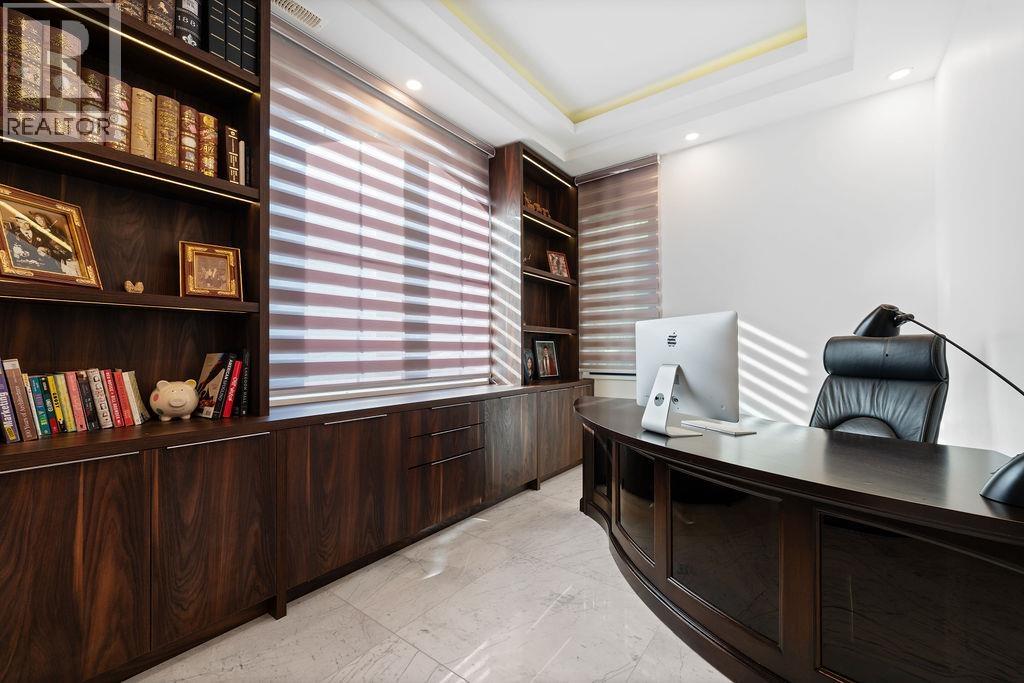 558 GLENROSS ROAD, West Vancouver