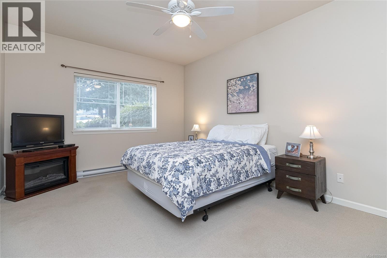 1954 Polo Park Crt, Central Saanich