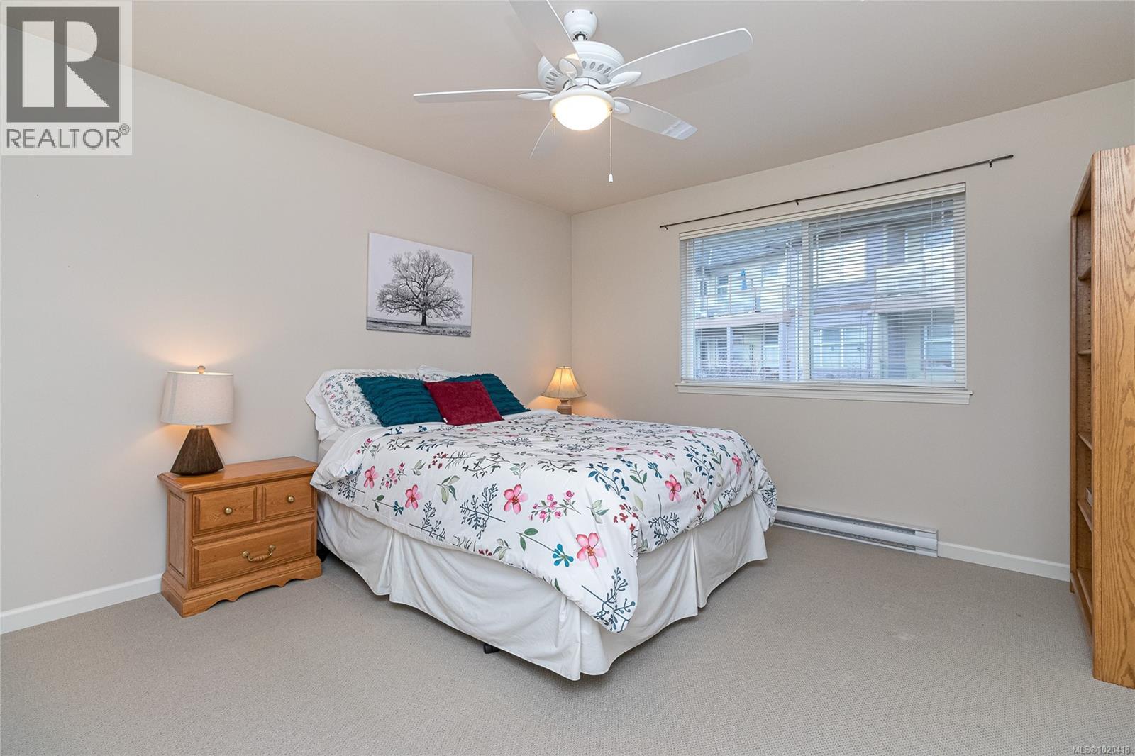 1954 Polo Park Crt, Central Saanich