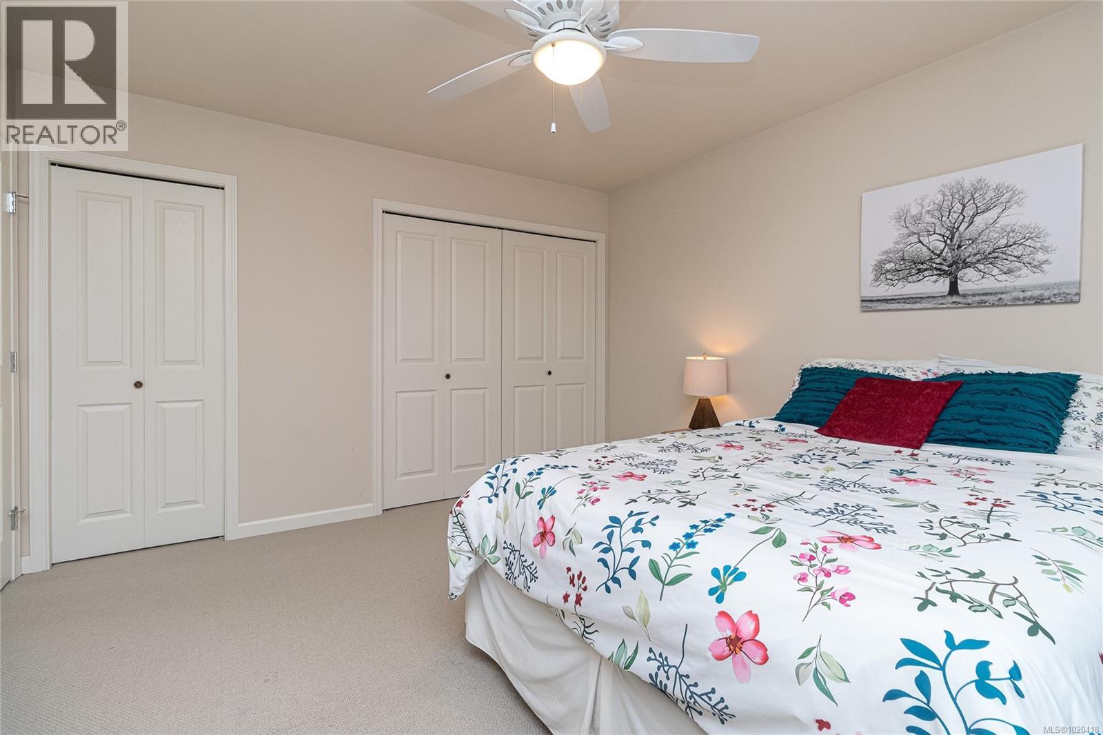 1954 Polo Park Crt, Central Saanich