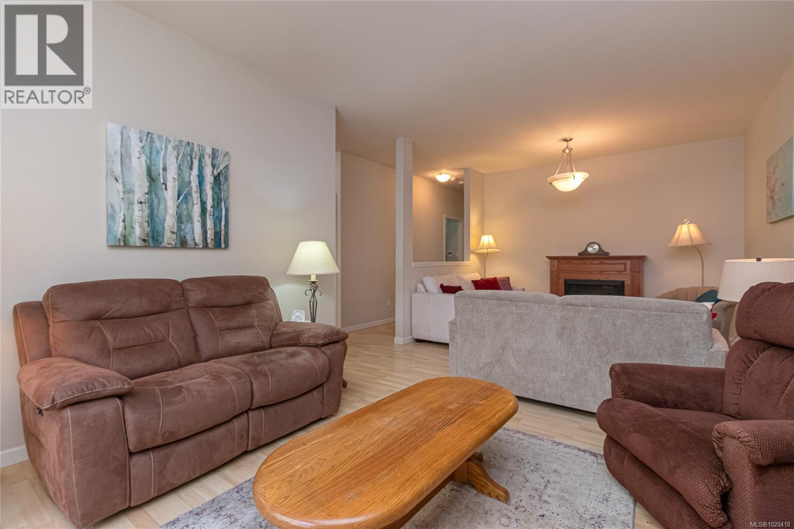 1954 Polo Park Crt, Central Saanich