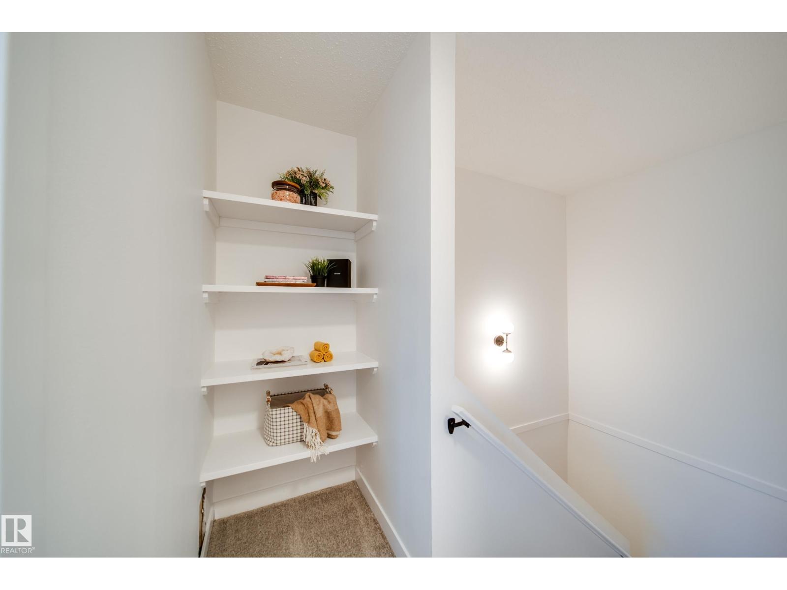 475 DUNLUCE RD NW, Edmonton