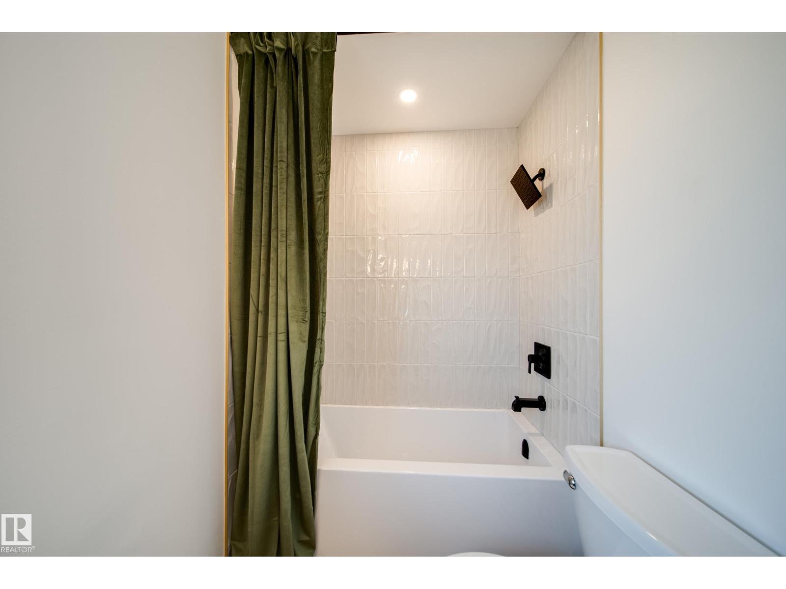 475 DUNLUCE RD NW, Edmonton