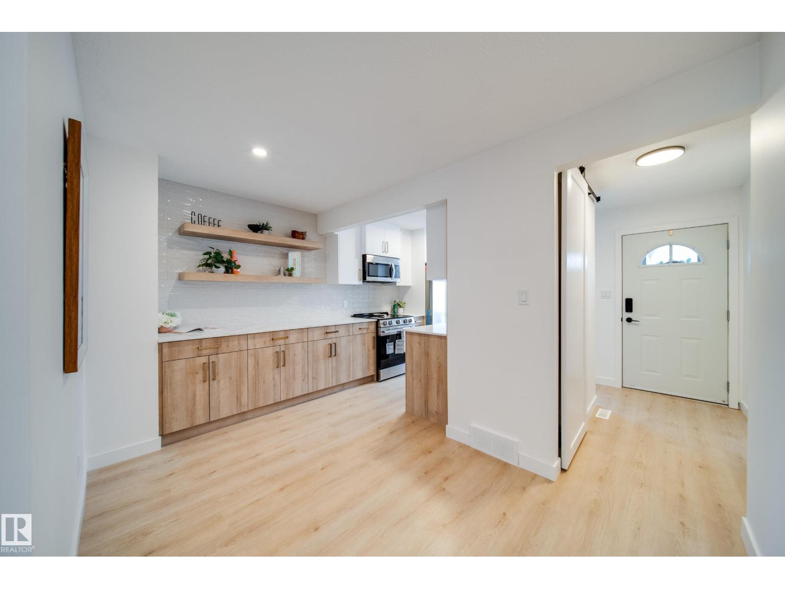 475 DUNLUCE RD NW, Edmonton