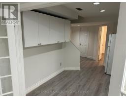 Lower 155 Highland Crescent, Toronto, ON M2L1H2 Photo 12