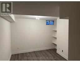Lower 155 Highland Crescent, Toronto, ON M2L1H2 Photo 6