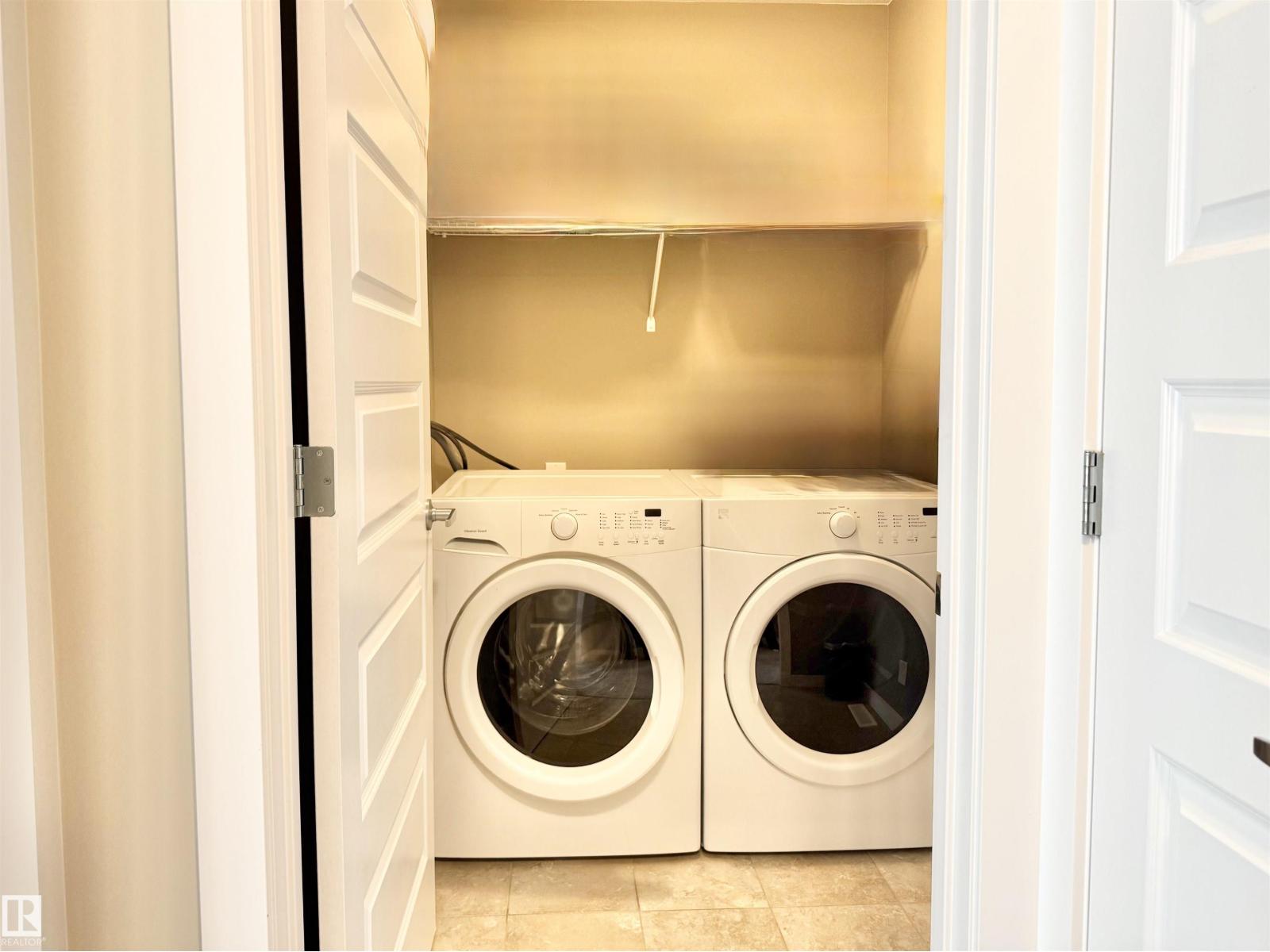 7114 174 AV NW, Edmonton