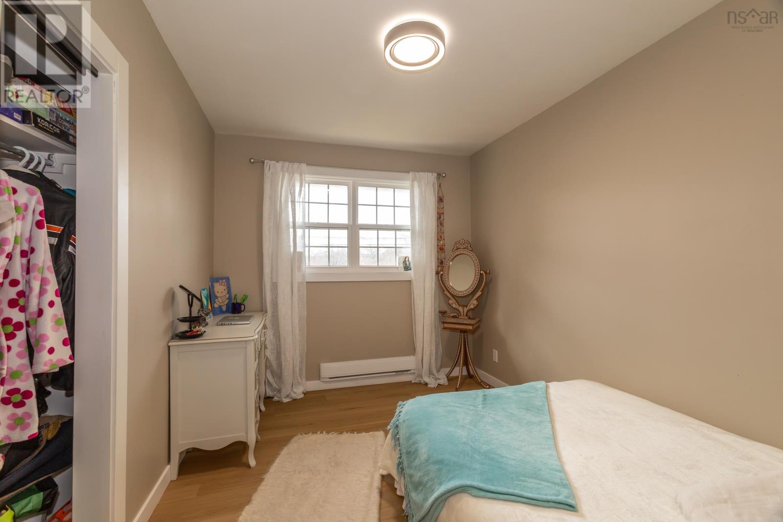 Property 19 of 43 of 882 Tremont Mountain Road