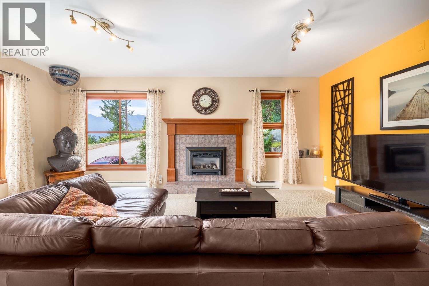 571 ROOCROFT LANE, Bowen Island