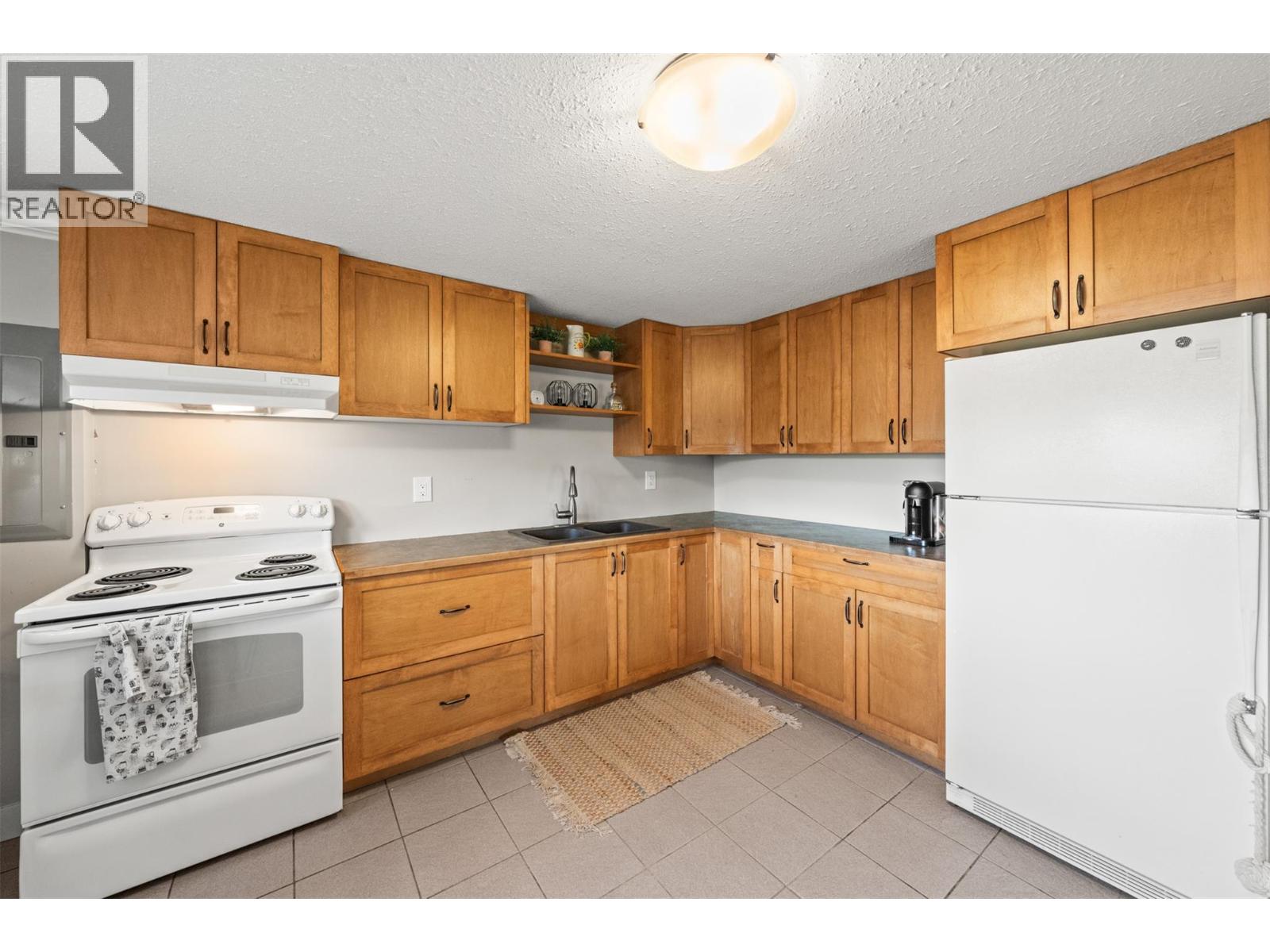  3588 Spiers Road, Kelowna