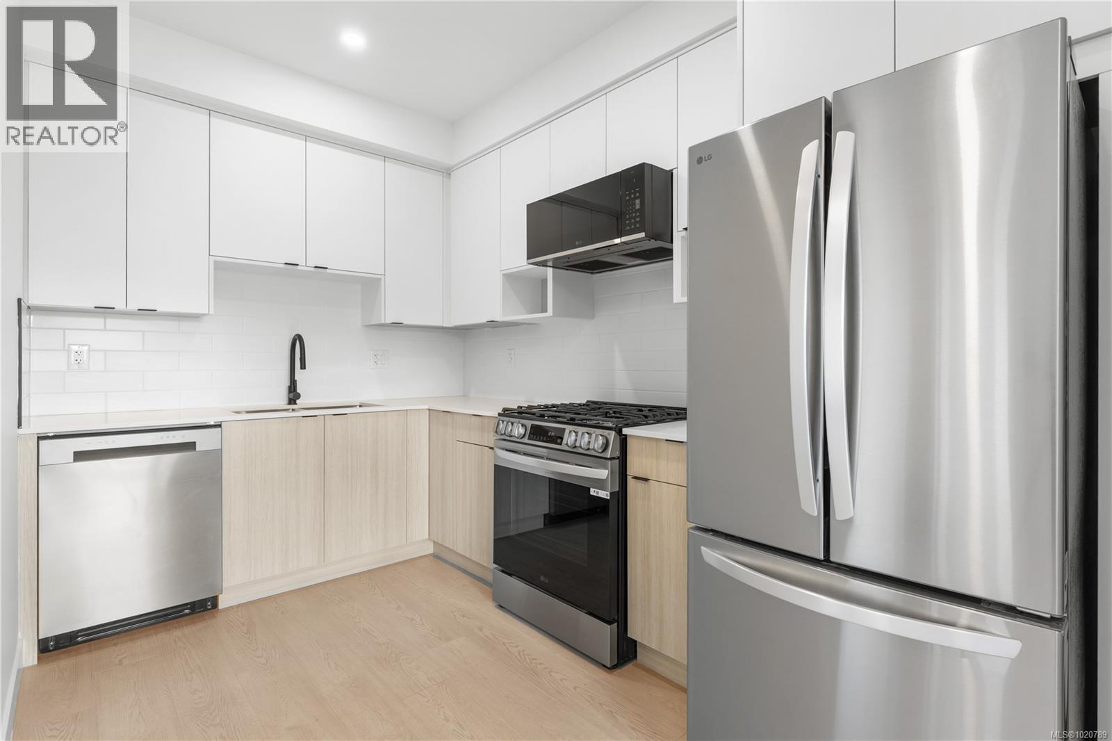 502 2629 Millstream Rd, Langford