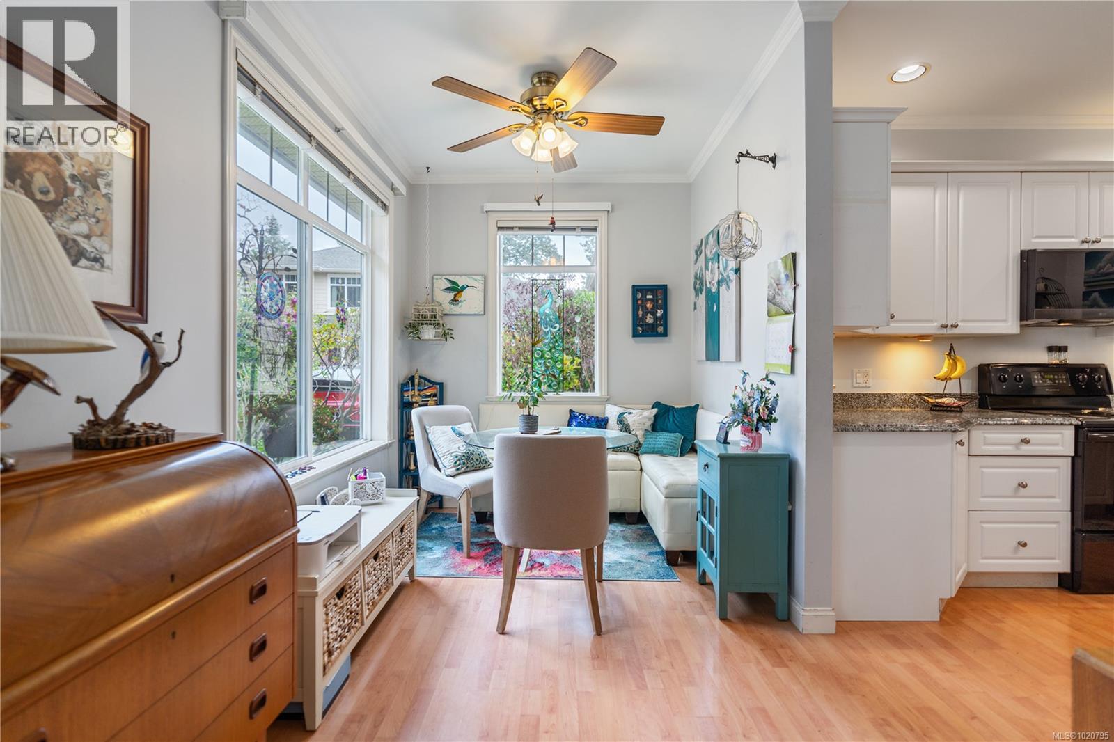 76 850 Parklands Dr, Esquimalt