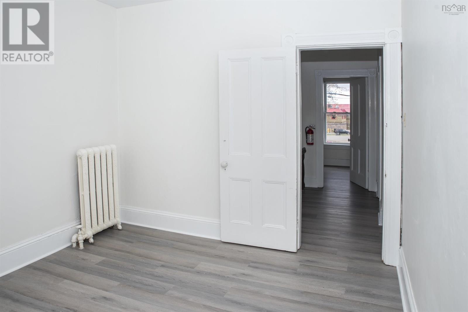 Property 17 of 43 of 31 Forbes Court