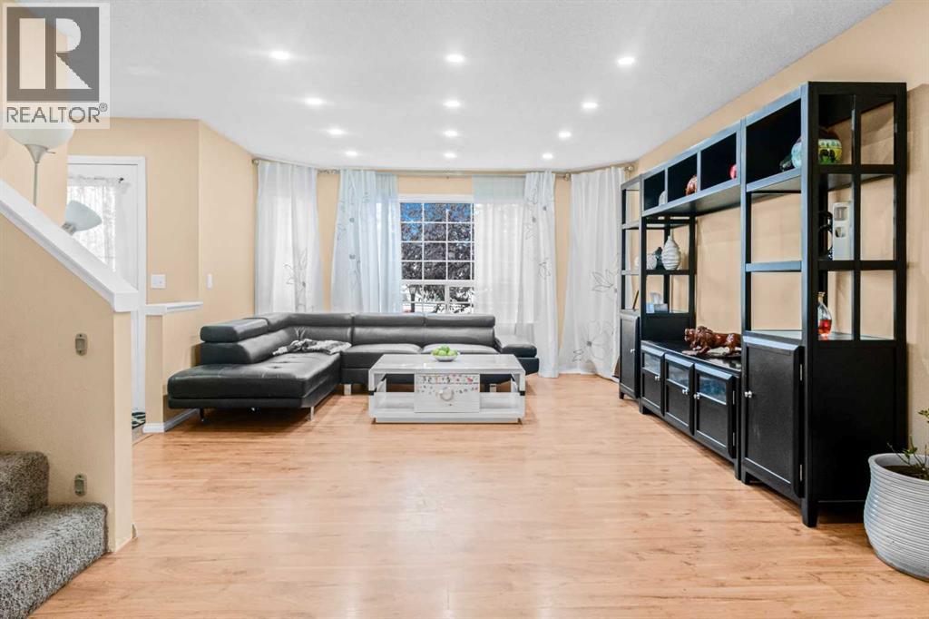 Single Family House for Sale in  Fresno Place NE Monterey Park Calgary 